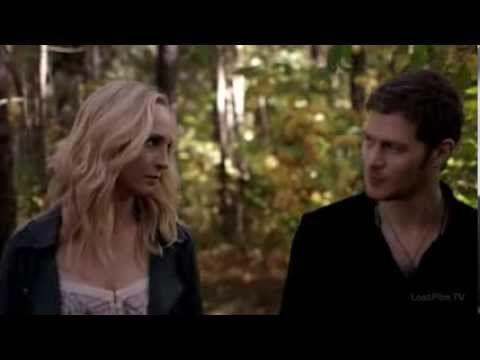 В какой серии клаус и кэролайн переспали