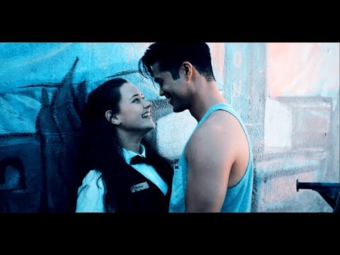 Смотреть онлайн 13 причин почему 12 серия